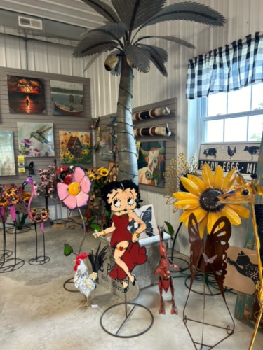 Betty Boop Tropical Metal Art